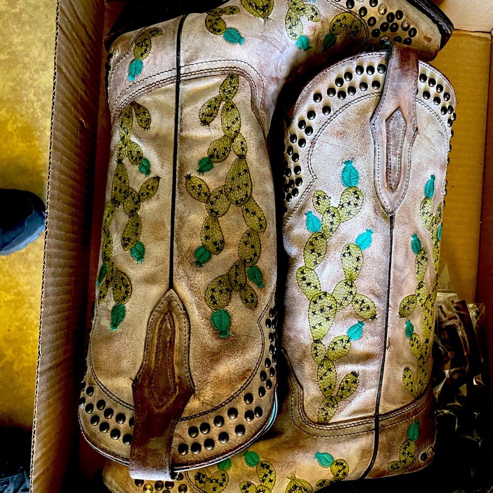 6.5 Cactus Corral Boots